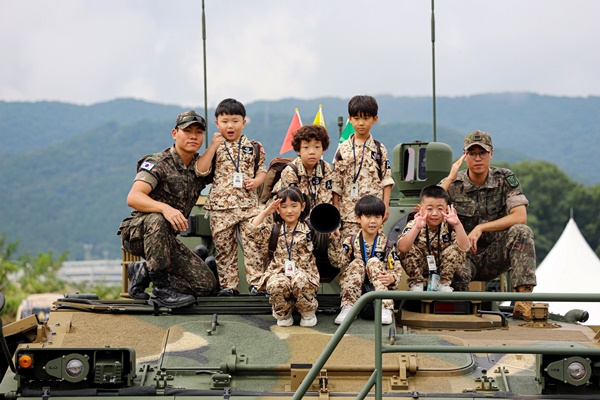 2025 佺Ƽ