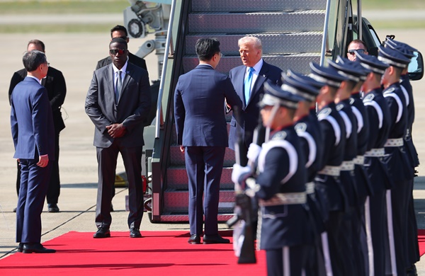 µµ³Îµå Æ®·³ÇÁ ´ëÅë·É, ±èÇØ°øÇ× ÅëÇØ ¹æÇÑ(Û¾ùÛ)