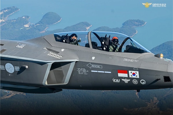 ¼Õ¼®¶ô °ø±ºÂü¸ðÃÑÀå, Çѱ¹ÇüÀüÅõ±â KF-21 ½ÃÇèºñÇà