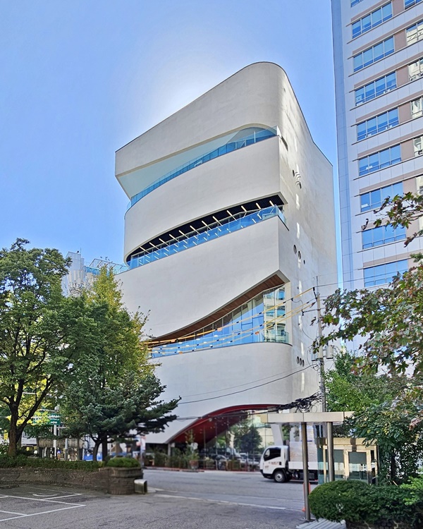 ¼¿ï¿µÈ¼¾ÅÍ °³°ü