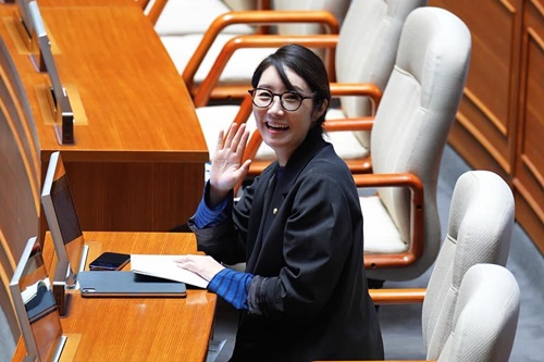 ���ִ�,'1�� ���� ��Ȥ' ������ ����Ը� ����