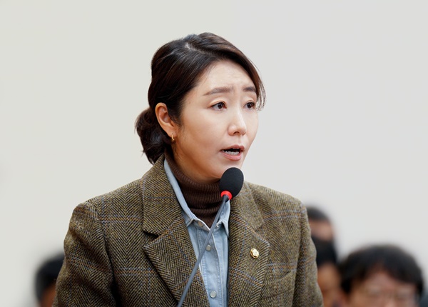 ������ �ǿ�, ���Ҿ���ִ� Ż��