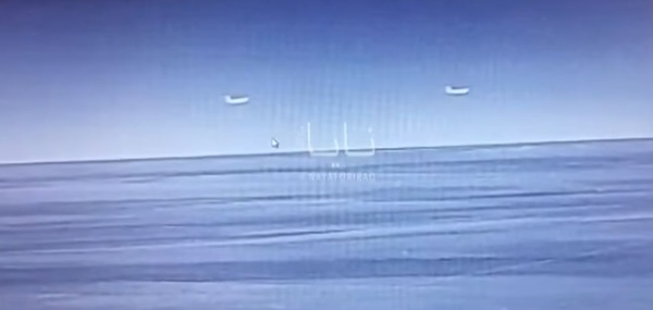 �̱� KC-135 ������, �̶�ũ ���ο��� �߶�