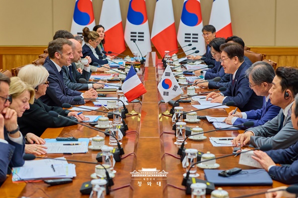 �ѡ������� ����ȸ��, 