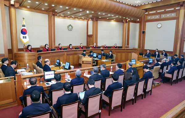 ������ Ư������������� ���� �� 2�� ¡�� 7��