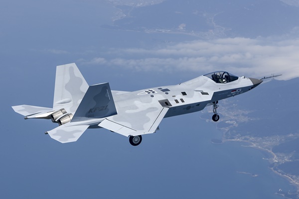 10���� �������� �̷ﳽ ����, KF-21 ü�谳�� �Ϸ�